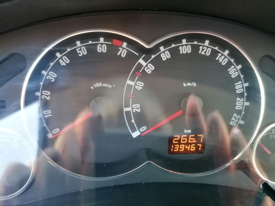 Опель меріва 1 4 бензин