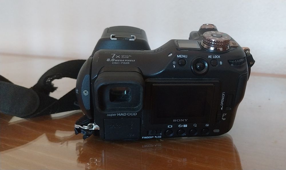 Sony Cibershot F828