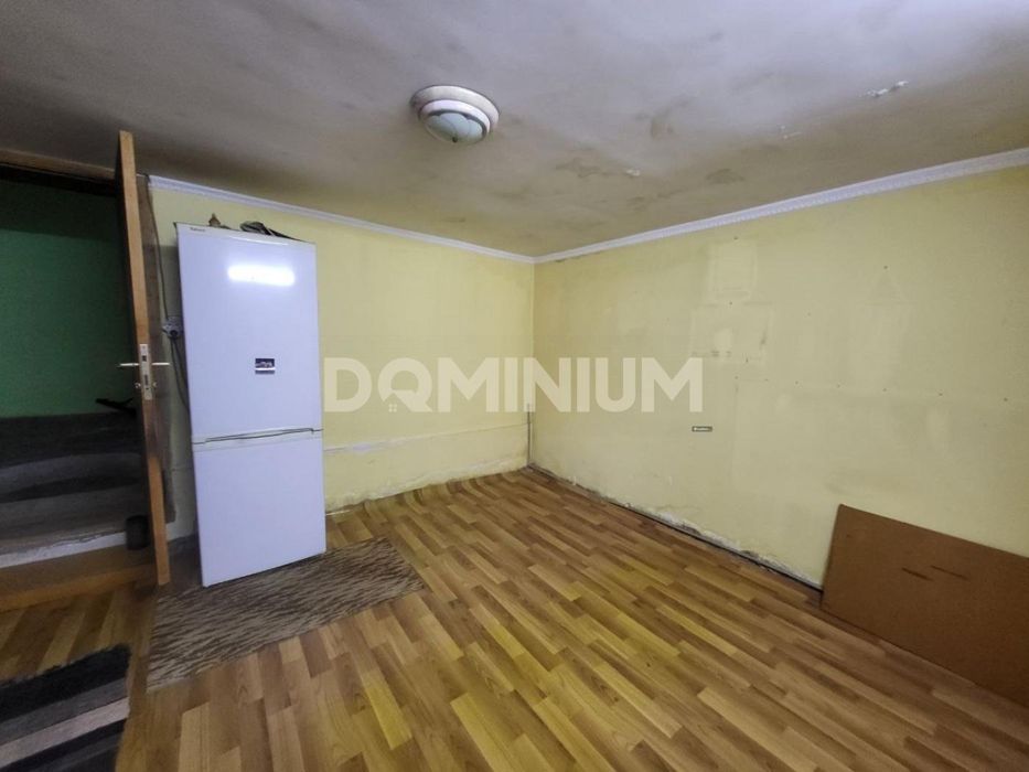 Продається затишний будинок у центрі Виноградова