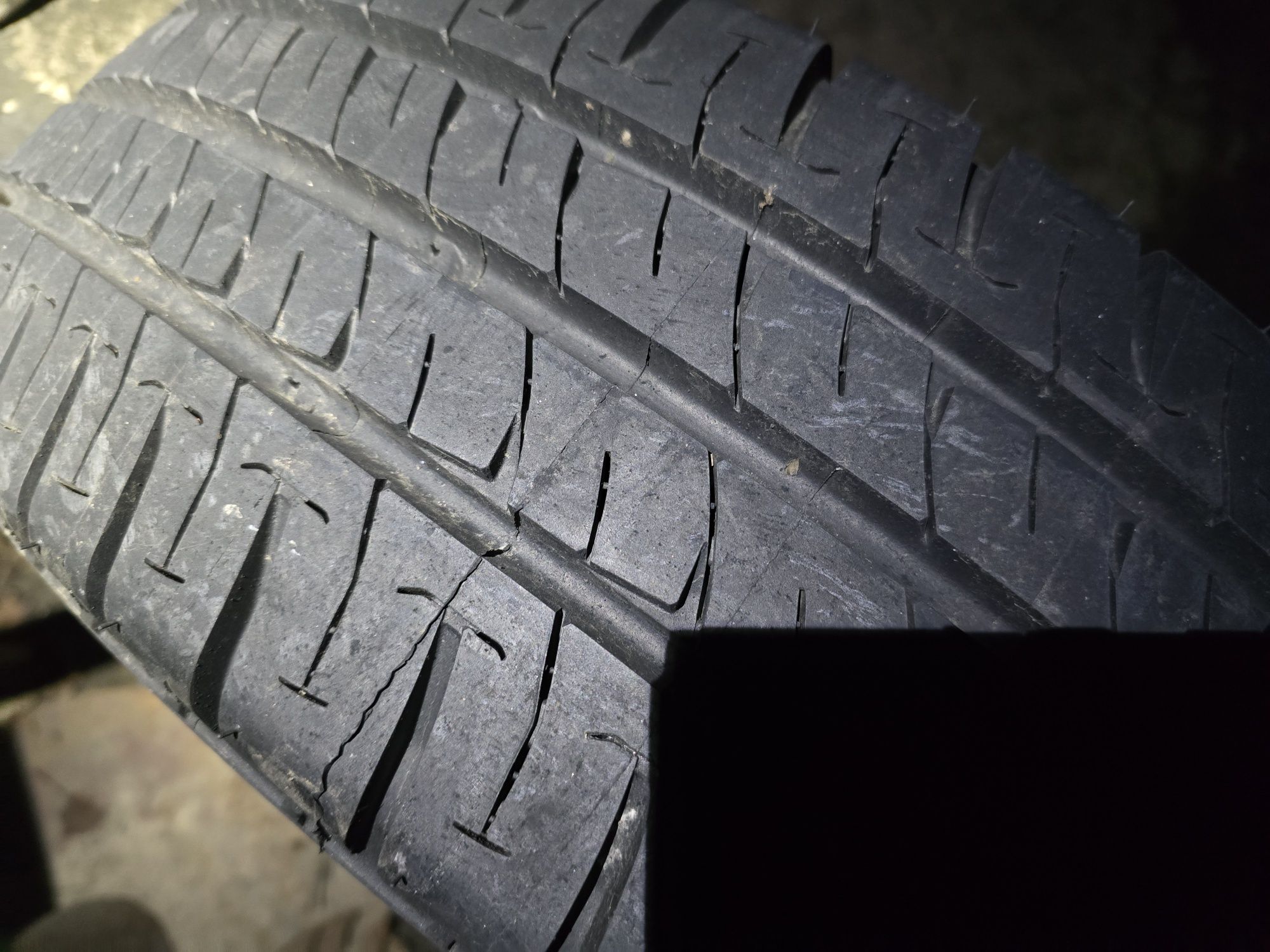 Opona letnia  215/65/16 C Michelin Agilis Nowa  zapas 18r.