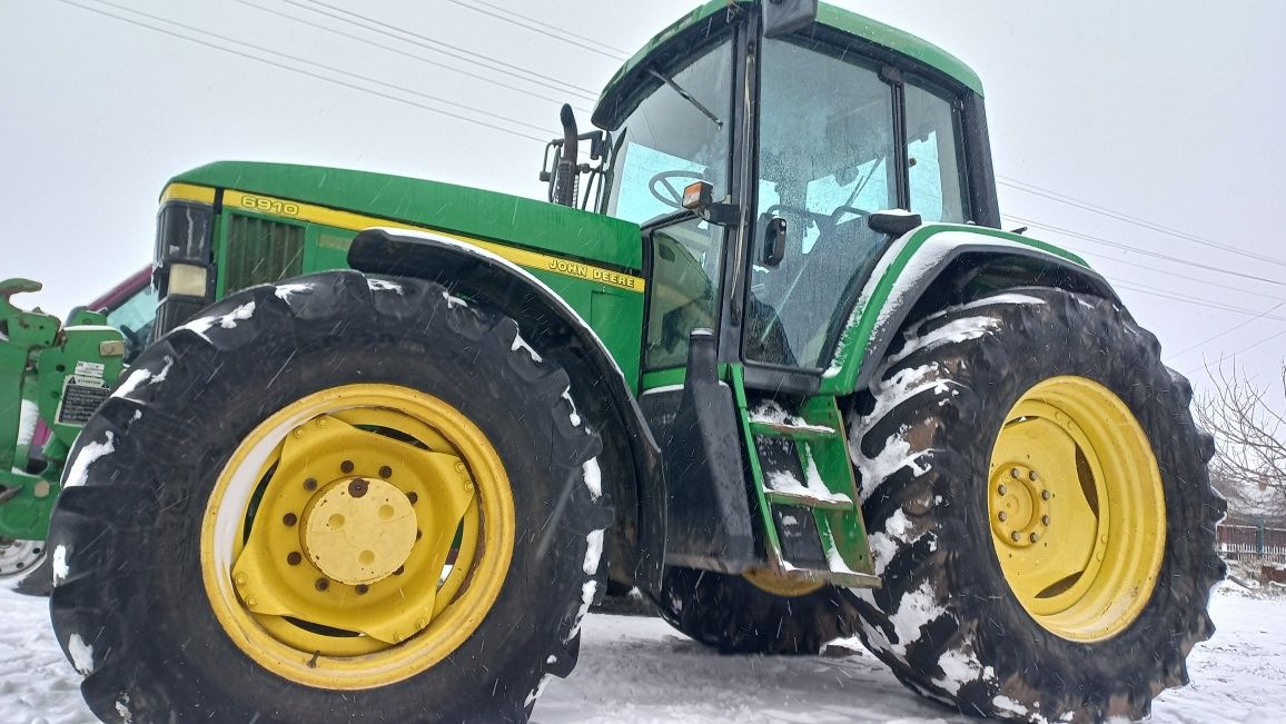 Свіжопривезений тракторJohn Deere Джон Дір 6910 150кс.З фронтНавіска.