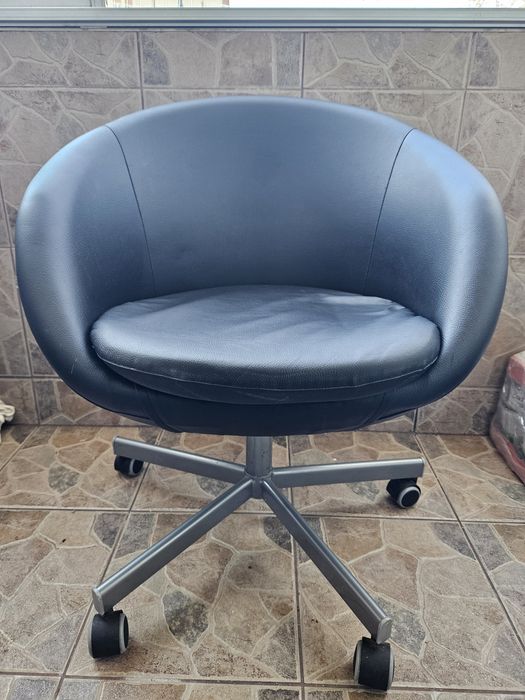 Krzesło obrotowe SKRUVSTA IKEA