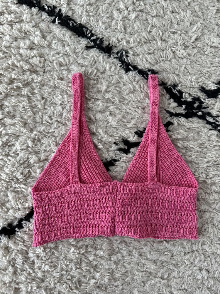 Top de crochet rosa Stradivarius