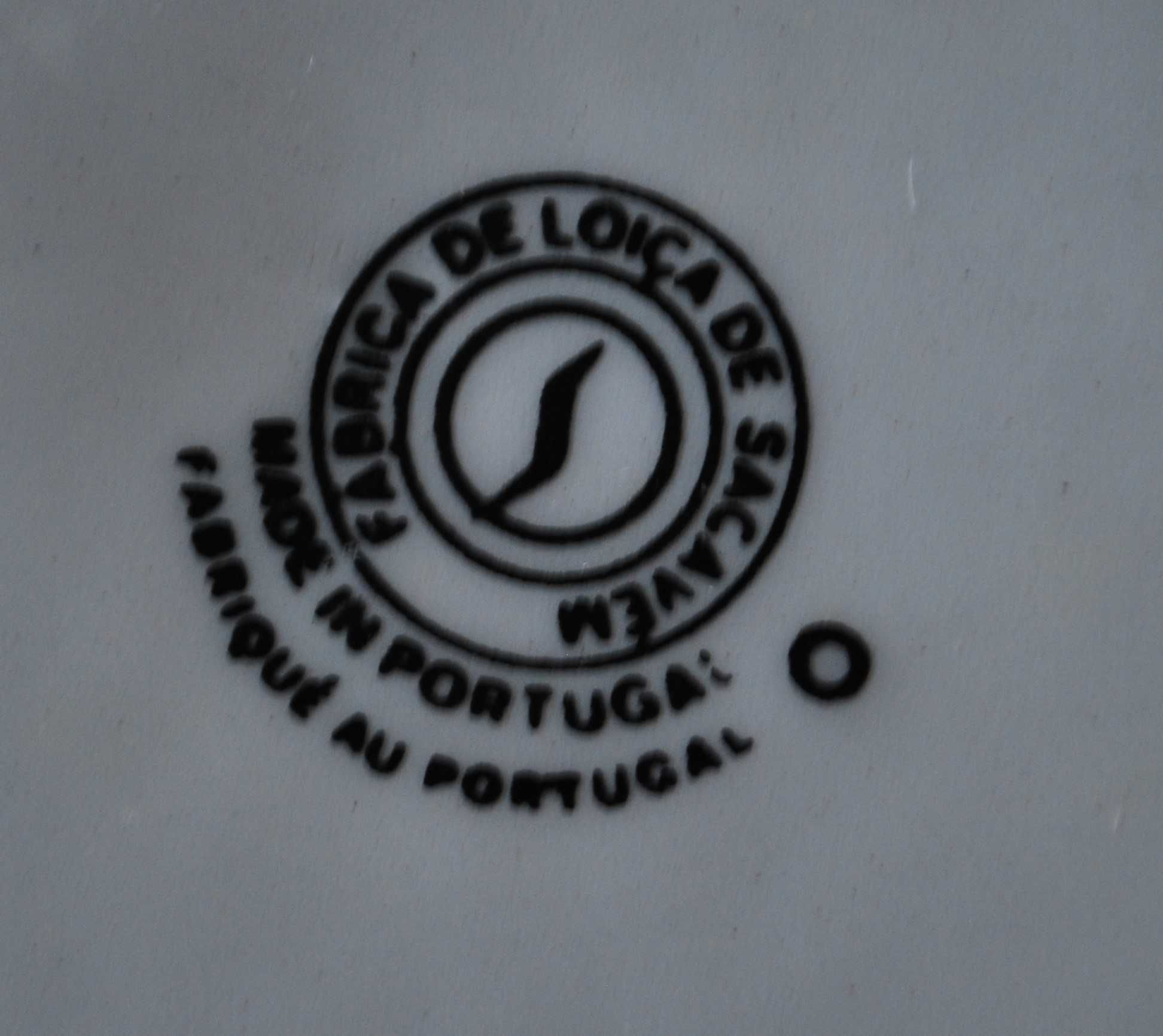 Pratos Antigos da Fábrica Loiça de Sacavém - Carimbo Ano 1972