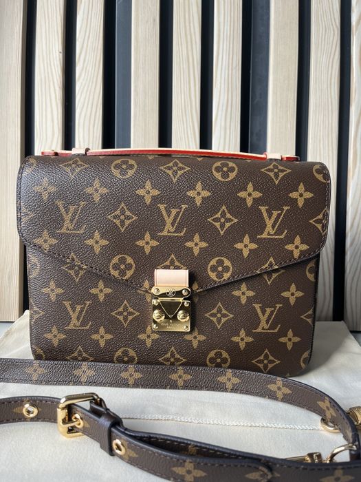 Louis Vuitton Pochette Métis | Monogram Canvas | Authentic NFC | Like