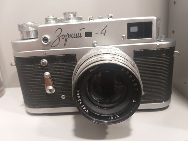 Aparat fotograficzny analogowy Zorki 4/Jupiter8. Vintage