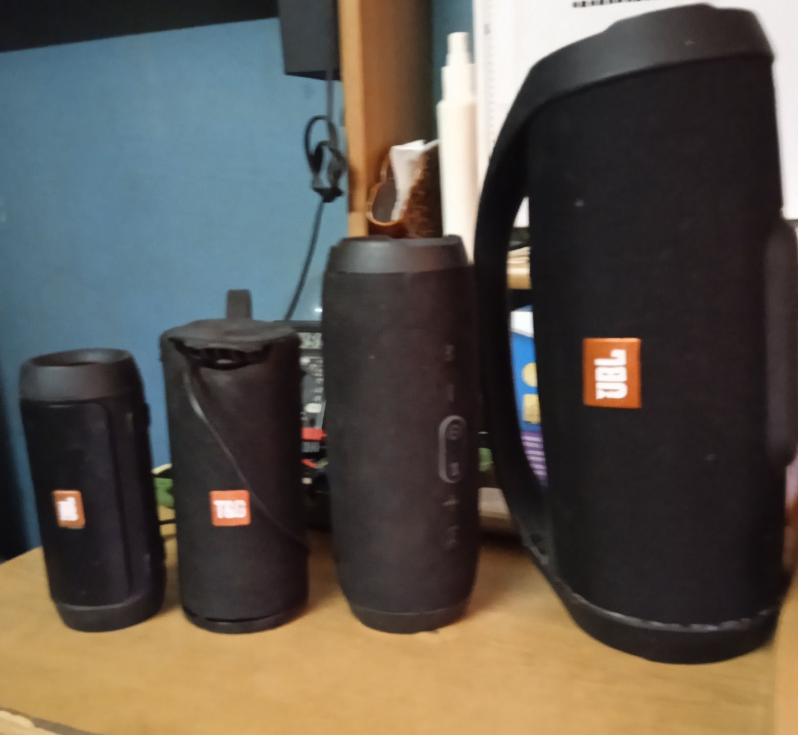 Большая беспроводная колонка JBL Booms Box Big с ручкой