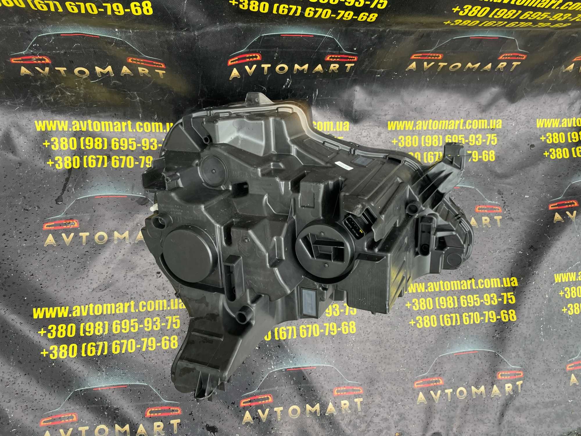 Фара передня права Citroen C4 Led фара правая Citroen C4 9830649280