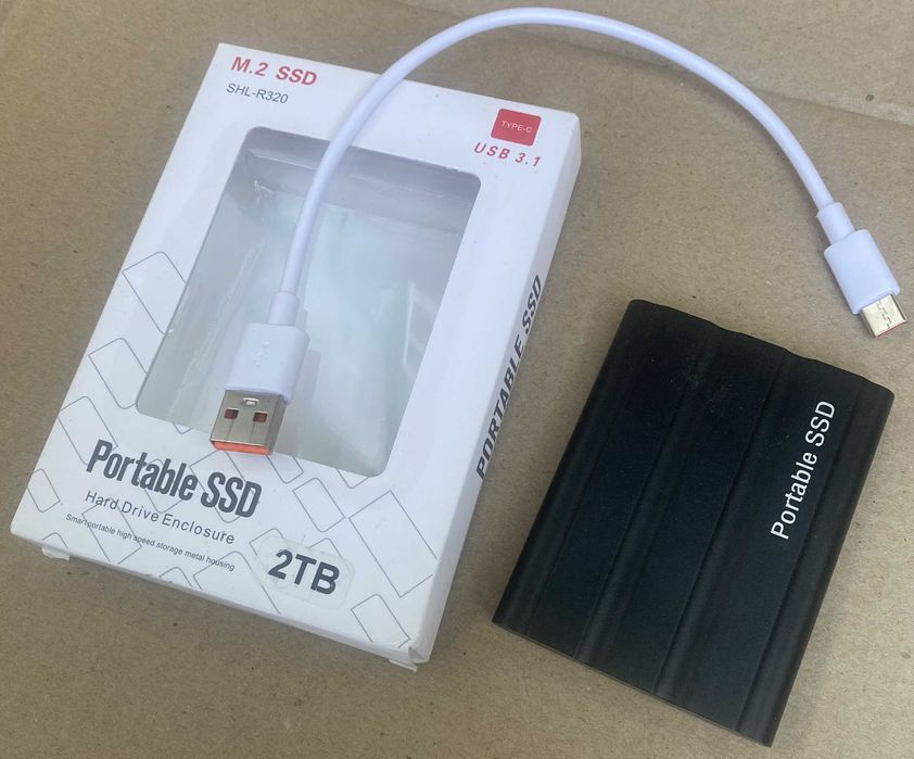 Зовнішній жорсткий диск Міні накопичувач Portable 2 Tb (2000 Gb)