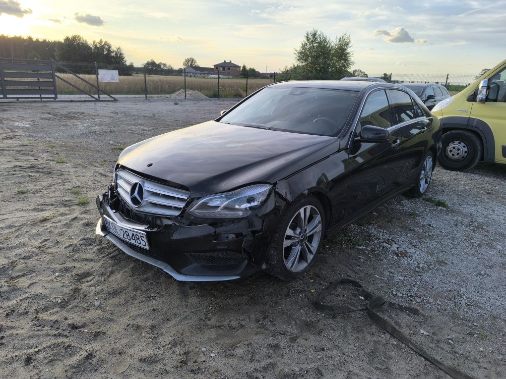 Mercedes E350 lekko uszk okazja
