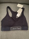 Biustonosz do karmienia calvin klein