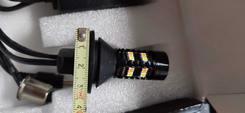 Денні ходові вогні (ДХО) + з функцією повороту PY21W