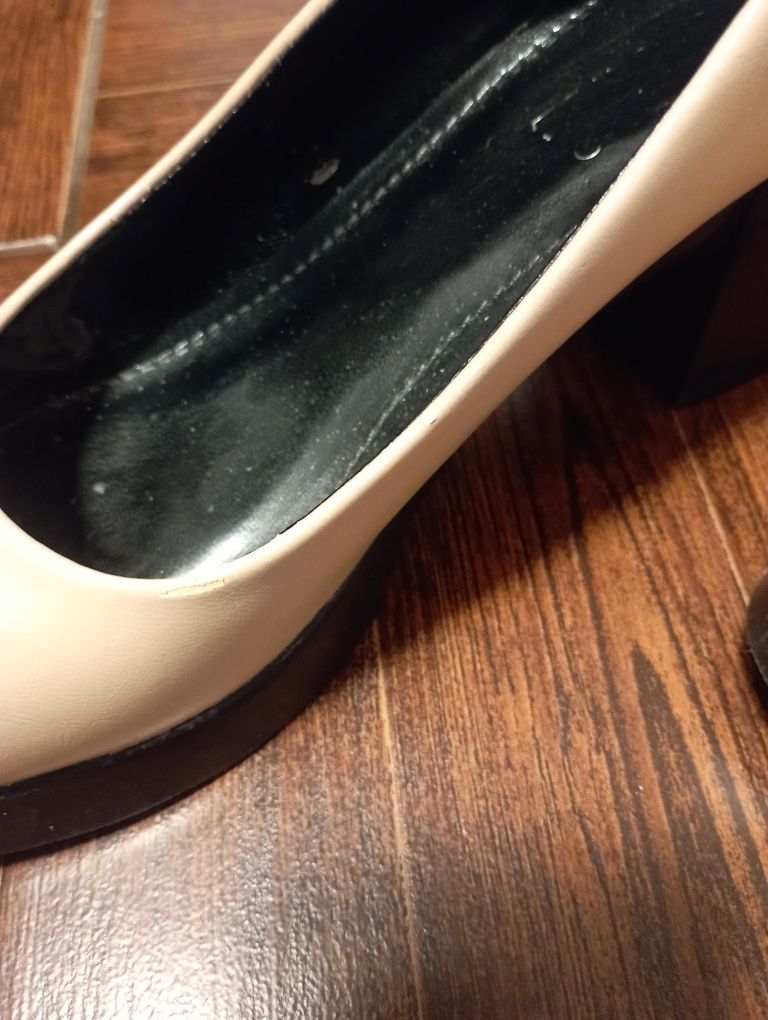 Buty na obcasie 36