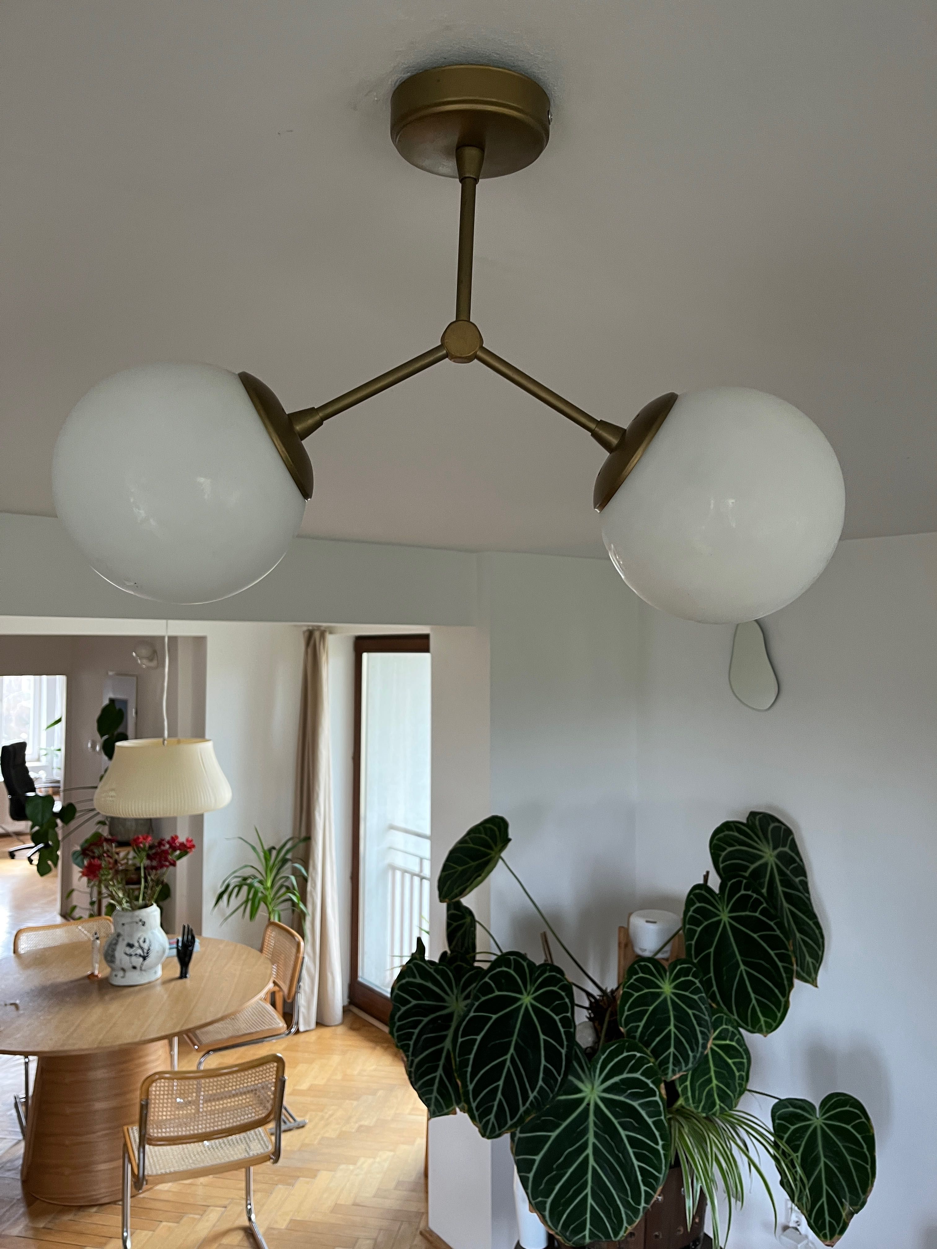 Lampa  kinkiet złota Opviq Damar Mleczne Kule model 6332