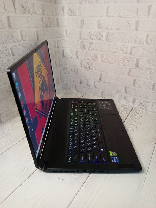 Геймерський ноутбук MSI GS76 Stealth RTX 3070 i9-11900H 32Gb RAM 1Tb