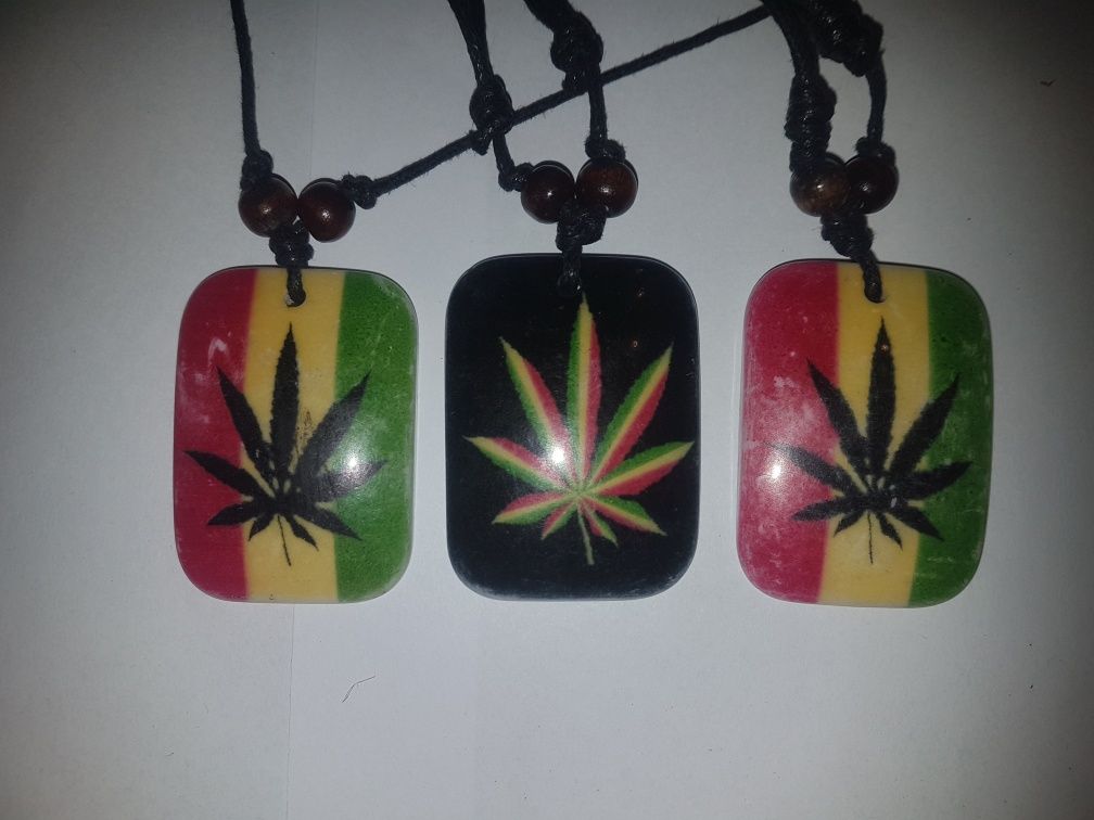 OKAZJA rastafari wisiorek naszyjnik Ganja liść rzemyk rasta reggae