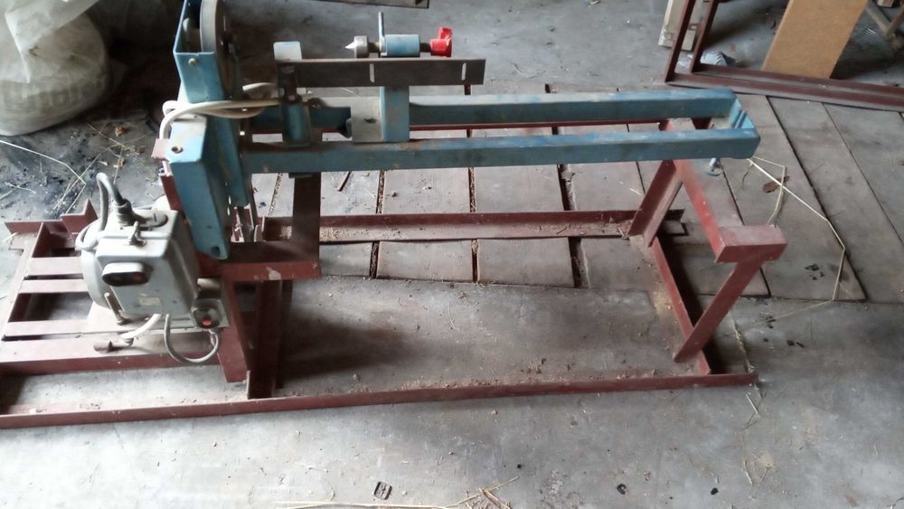 Tokarka do obróbki drewna