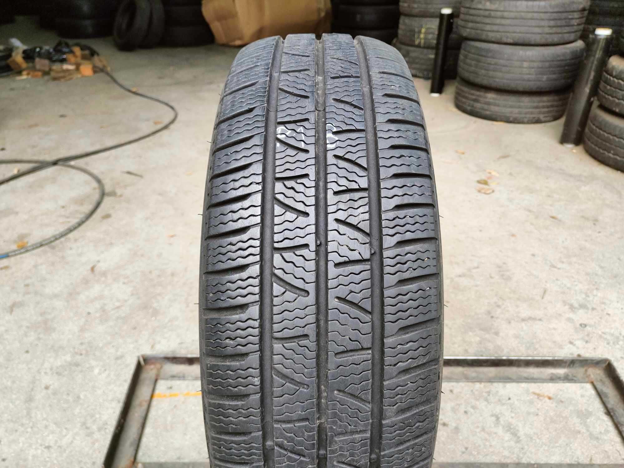 1x 235/65r16c Pirelli Carrier winter 2022r 118/116r p18