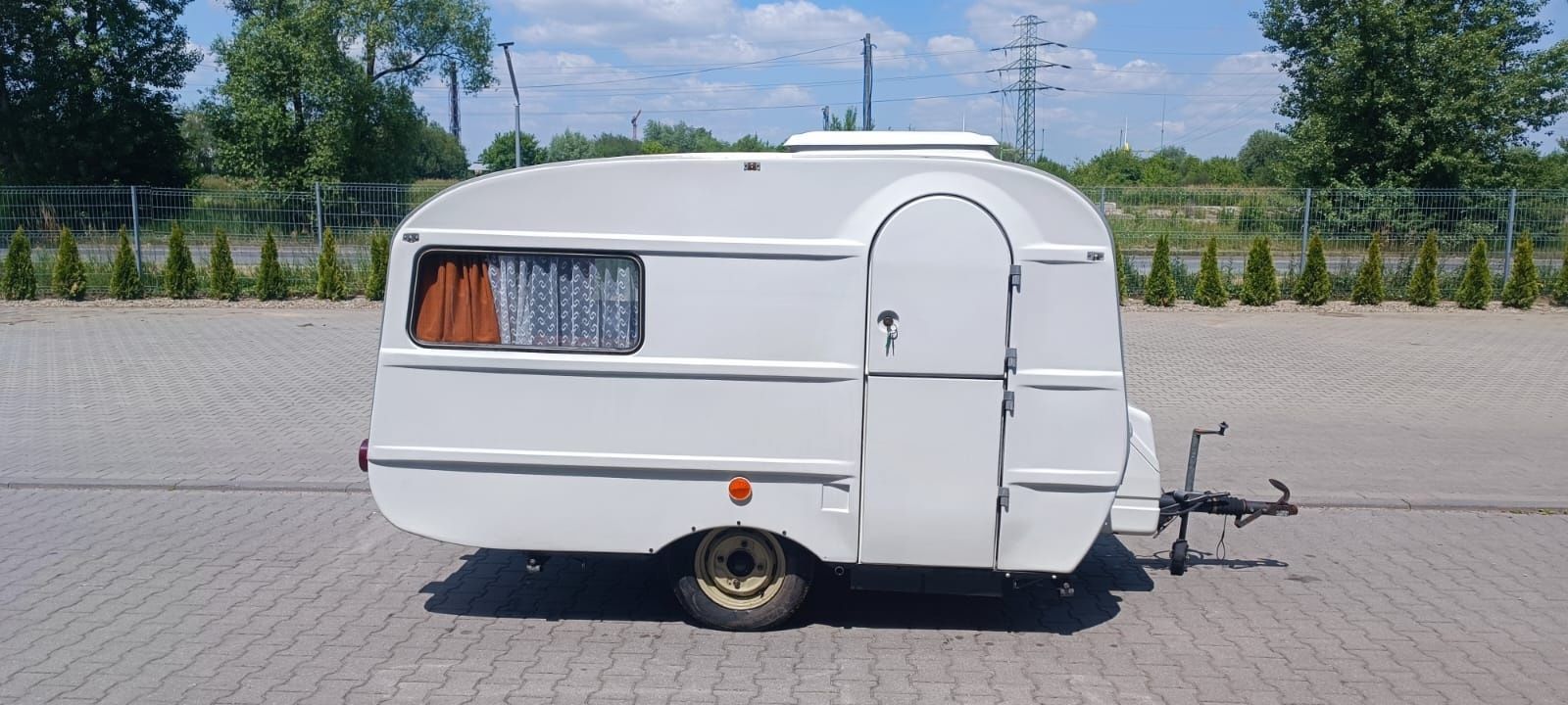 Przyczepa kempingowa Qek Junior stan kolekcjonerski jak nowa!!! Namiot