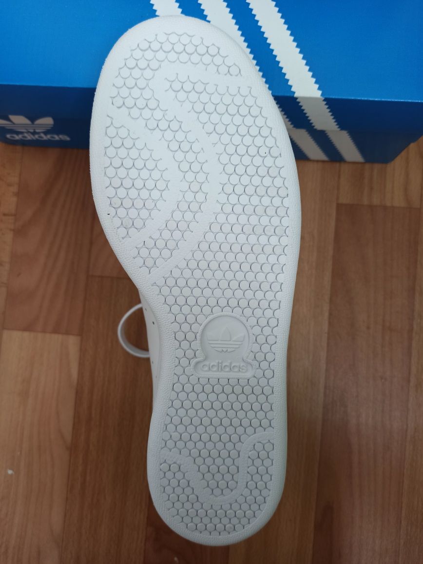 Кросівки Adidas Stan Smith, розмір 42