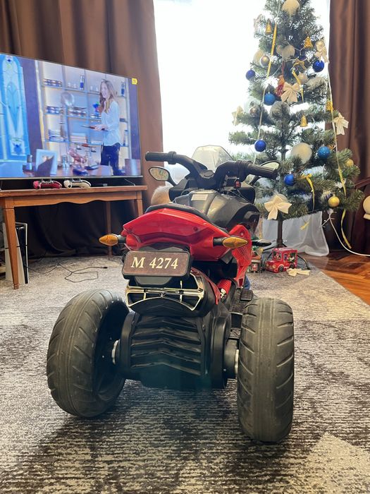 Продам дитячий триколесний дитячий моточикл