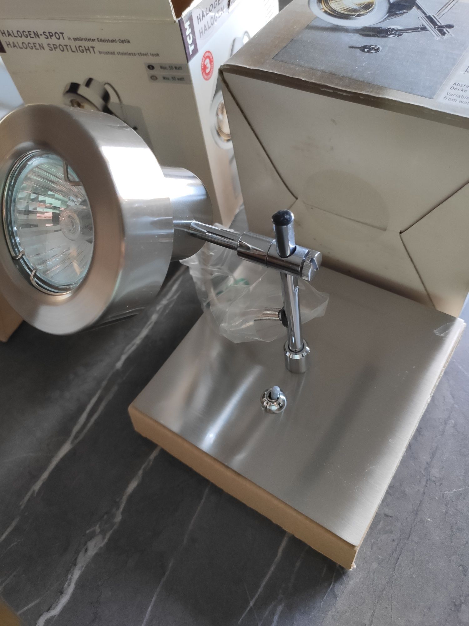 Halogen spot x 2 _ Loft