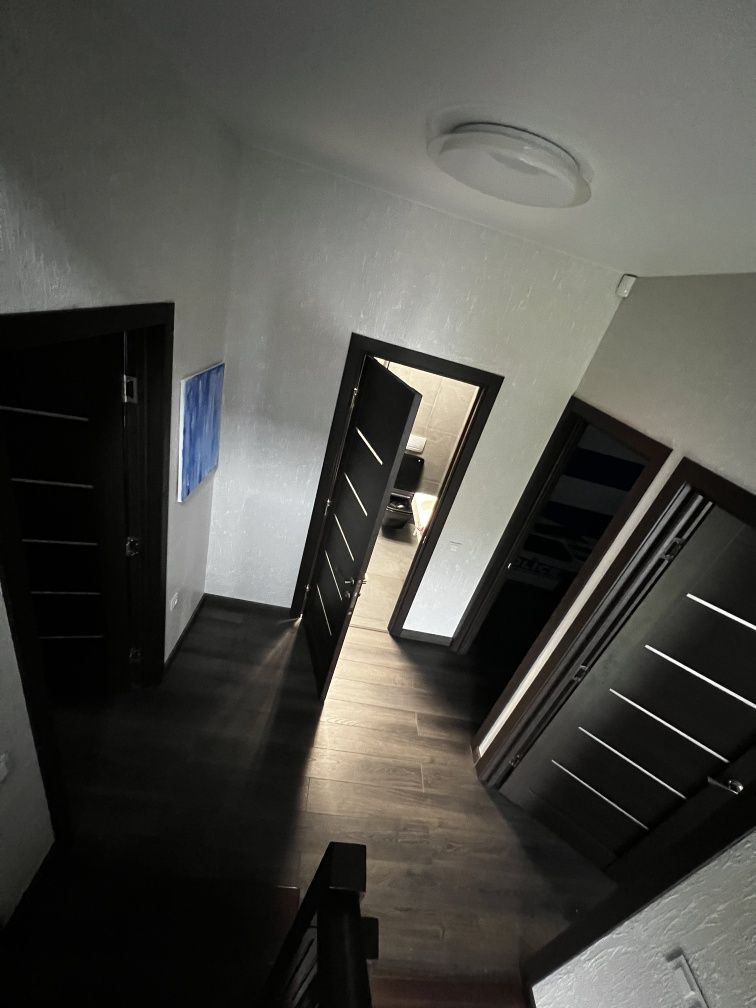Продам дкплекс 160метрів з якісним ремонтом, усіма меблями і технікою!