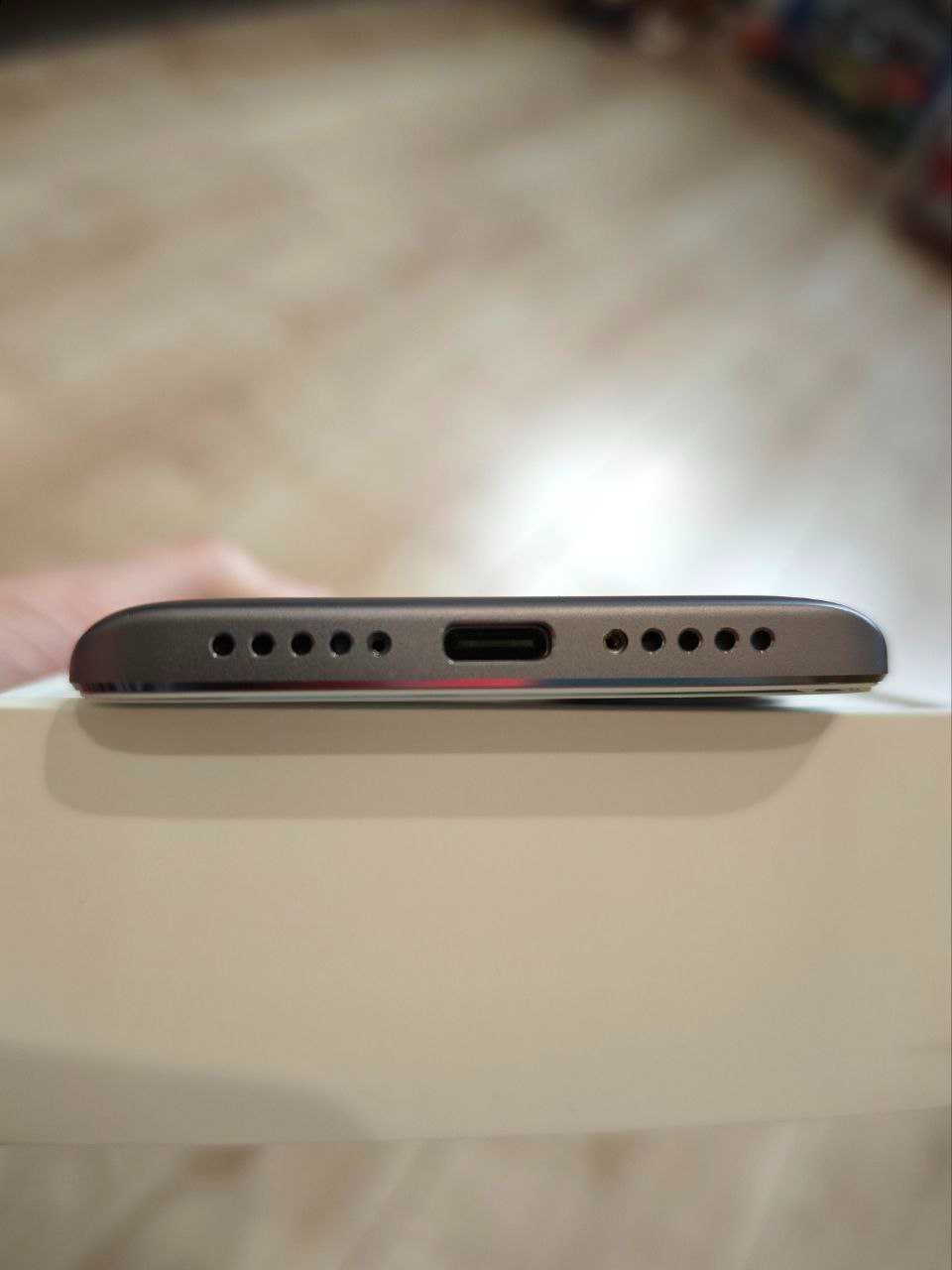 Смартфон Xiaomi Mi5s 3/64GB Gray Refurbished + Mi Watch Lite