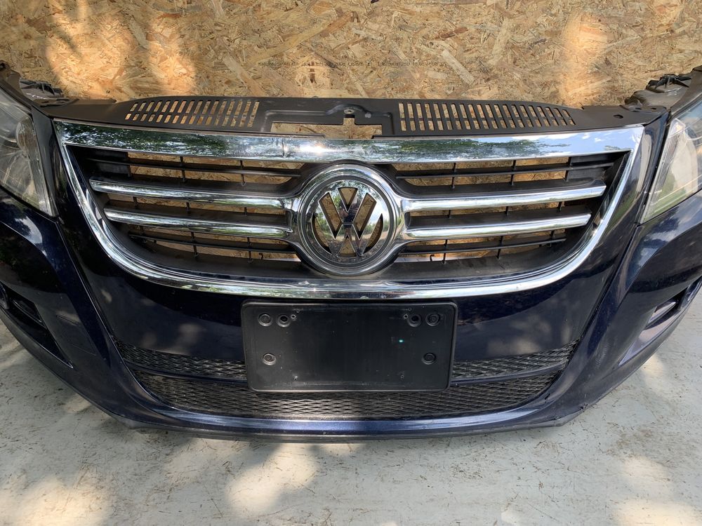 Бампер решетка радиатора Тигуан Тігуан VW Tiguan синий LH5X