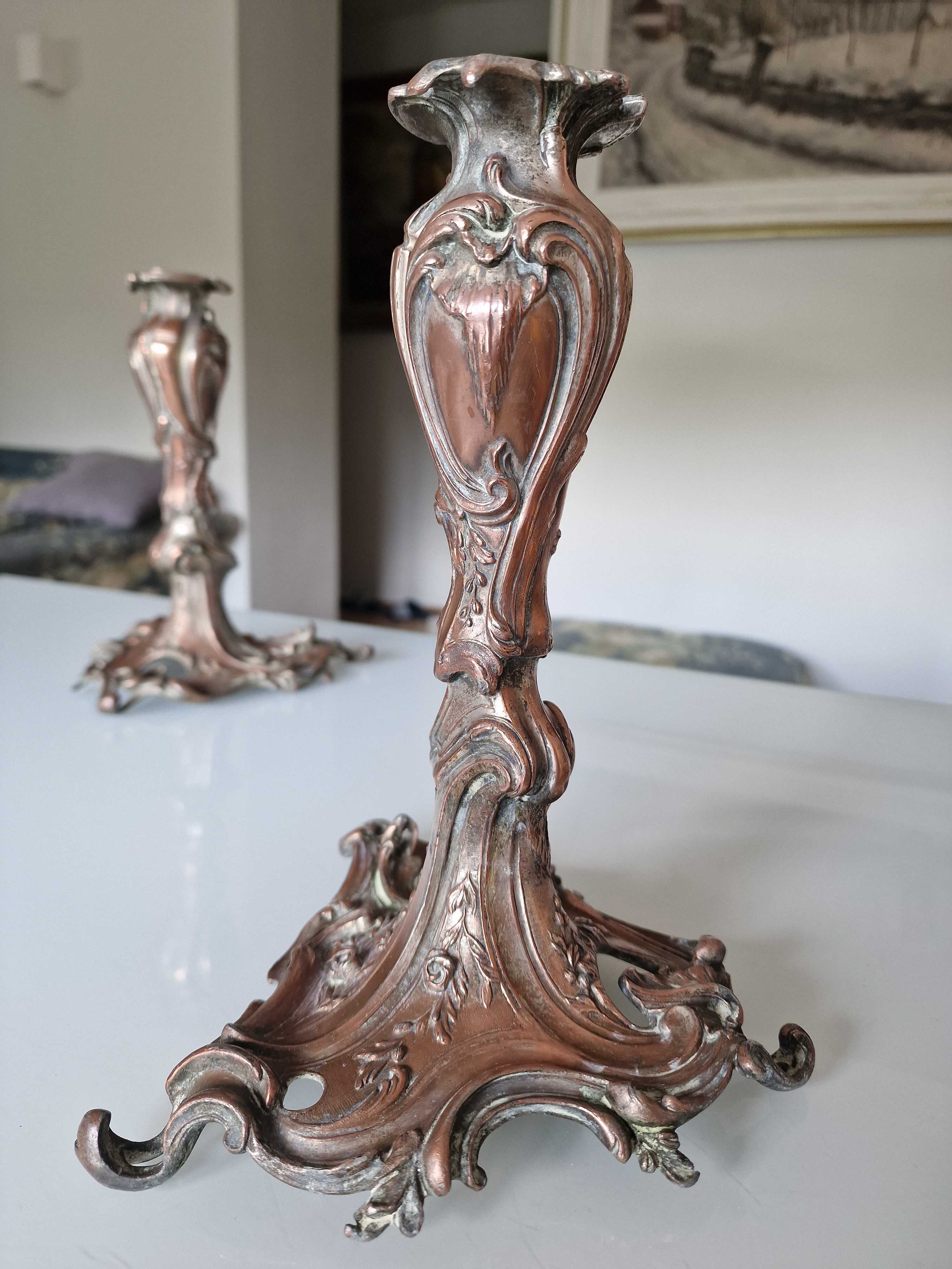 Dwie piękne XIXw srebrzone francuskie podstawy do lamp- świeczniki