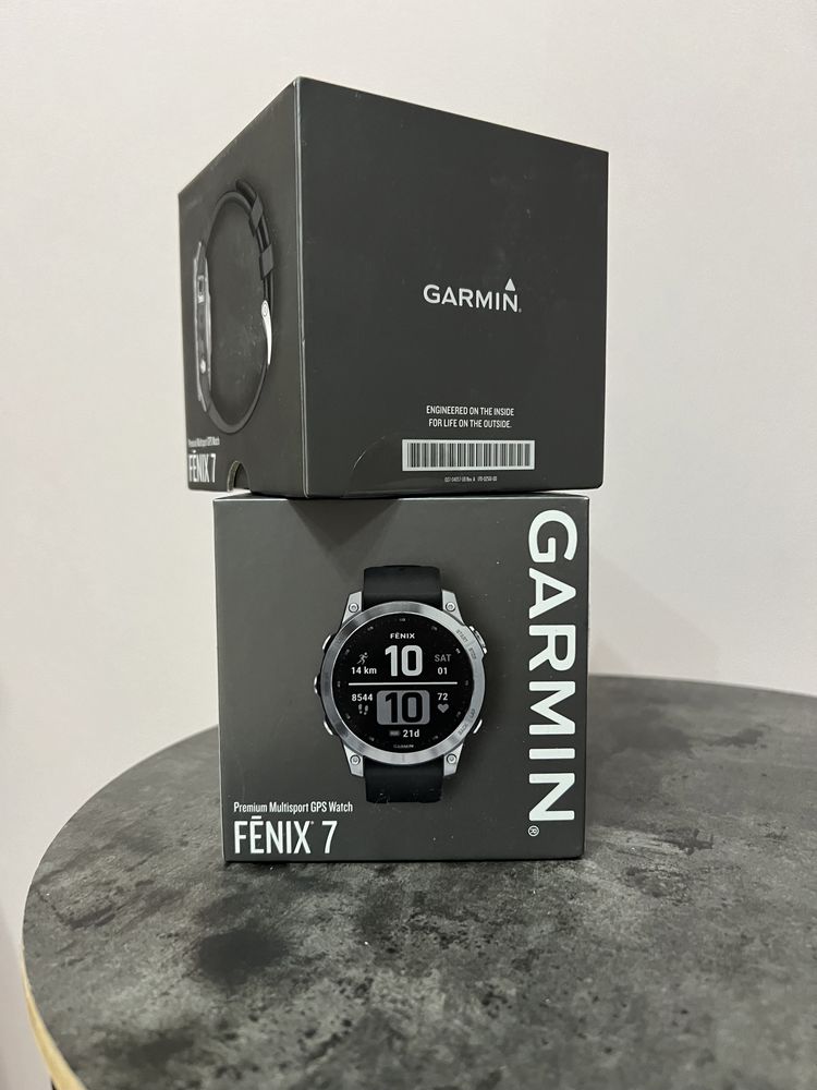 Garmin Fenix 7 Silver with Graphite Band (010-02540-00/01)