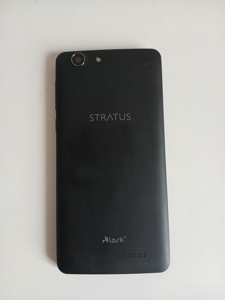 Смартфон Stratus