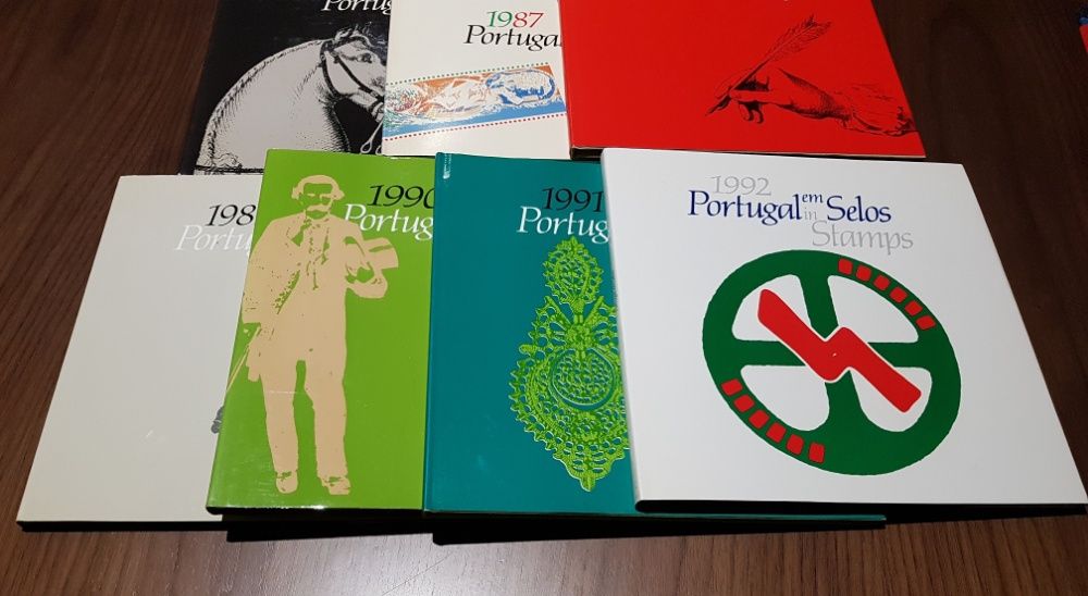 Livros CTT Portugal em Selos de 1983 a 2008 - Promoção!