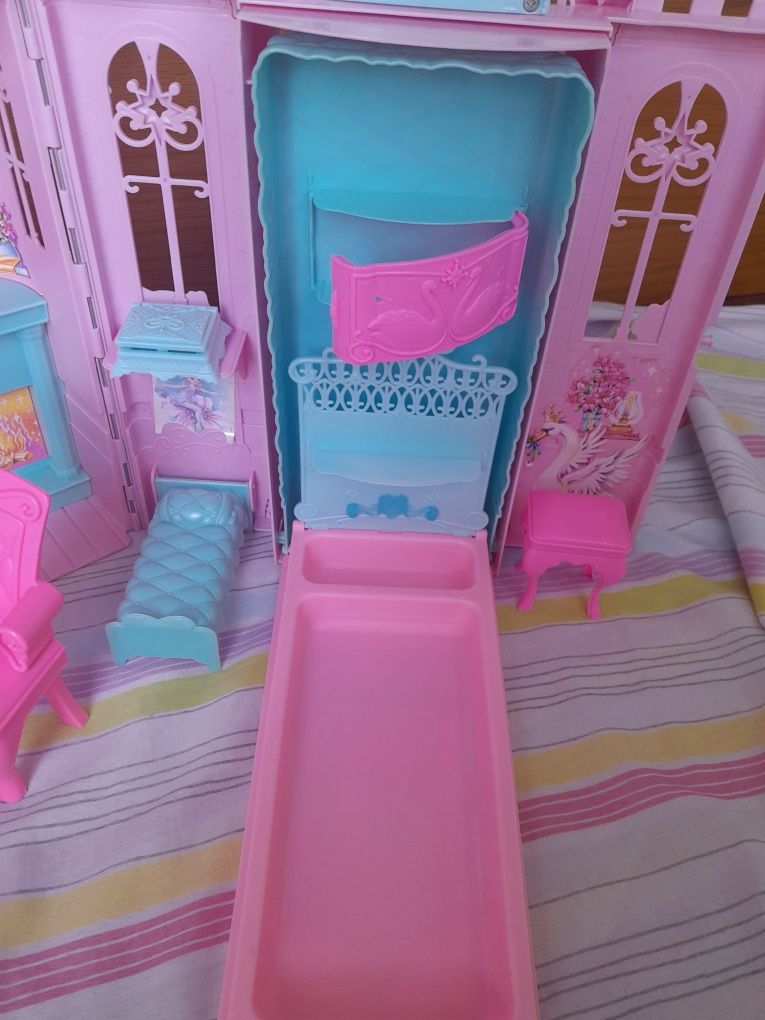 Castelo Barbie Lago dos Cisnes, Mattel 2003