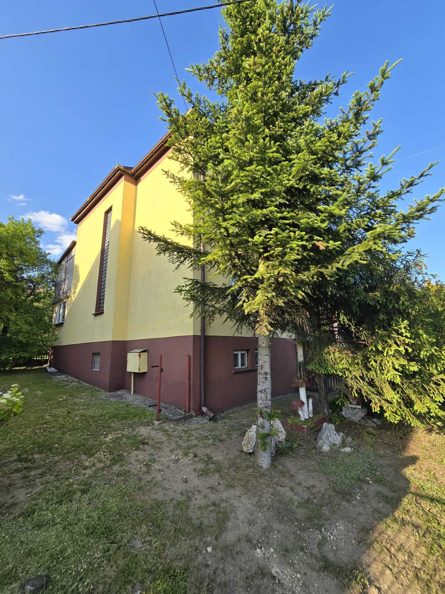 Przestronny dom z ogrodem | 608m² działki | Łazy k. Zawiercia