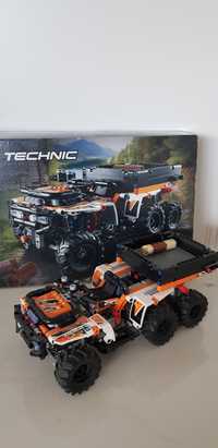 Lego Technic pojazd terenowy 42139