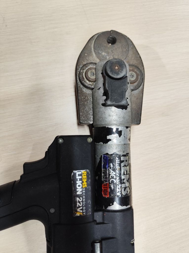 REMS MINI ACC 22V міні ремс прес гідравлічний акумуляторний