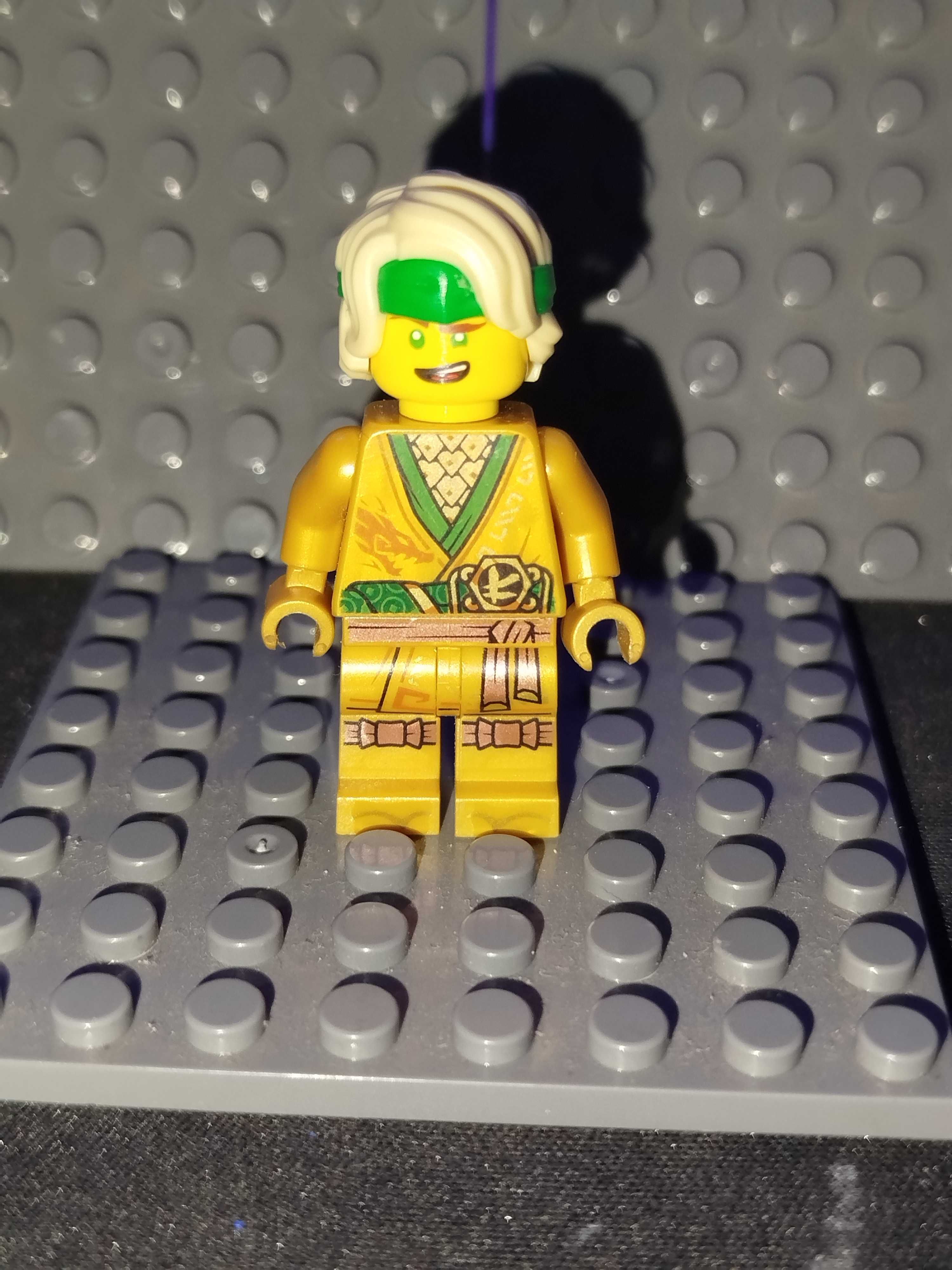 LEGO ninjago mini figurka lloyd