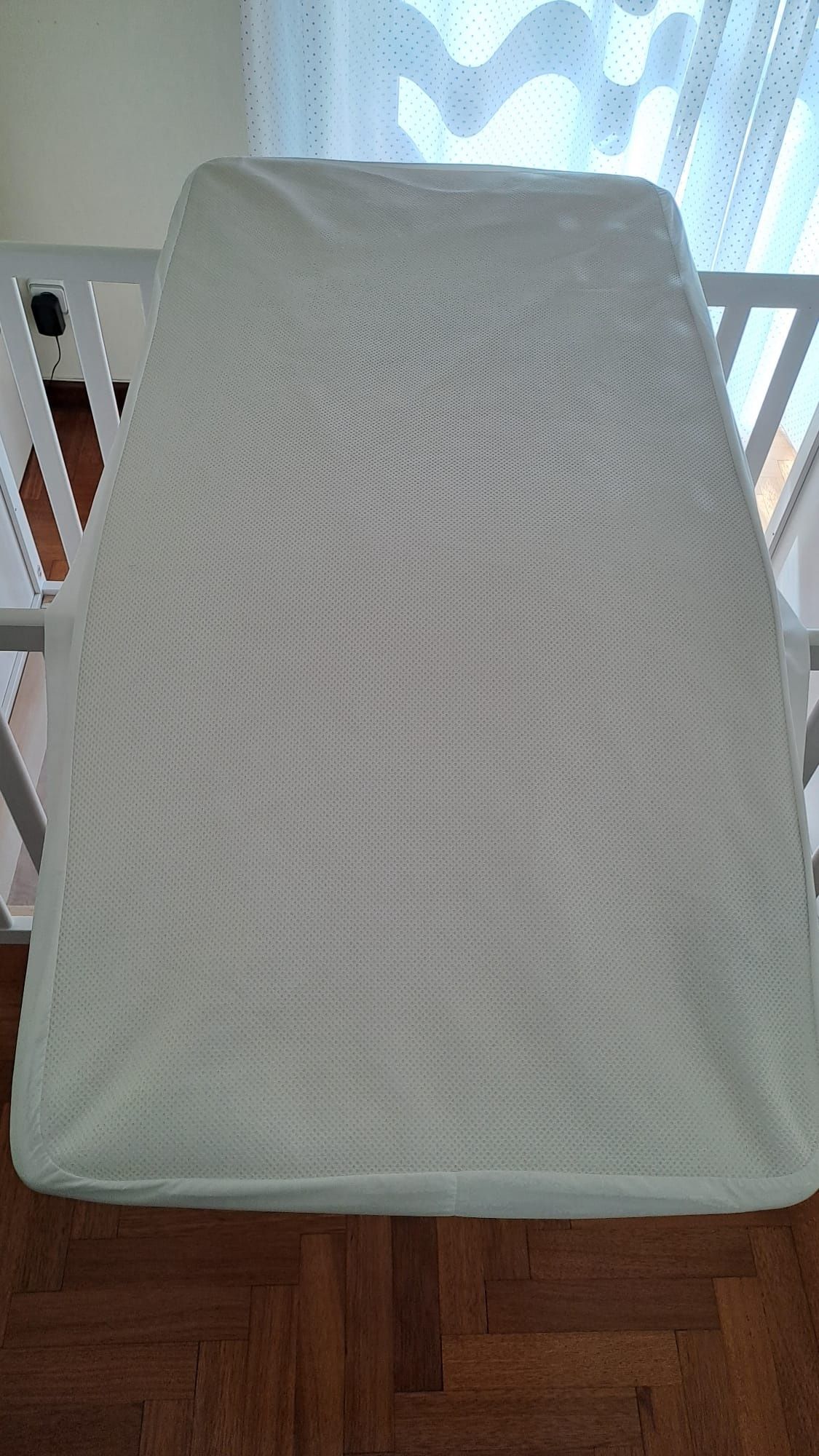 Cama de grades com colchão