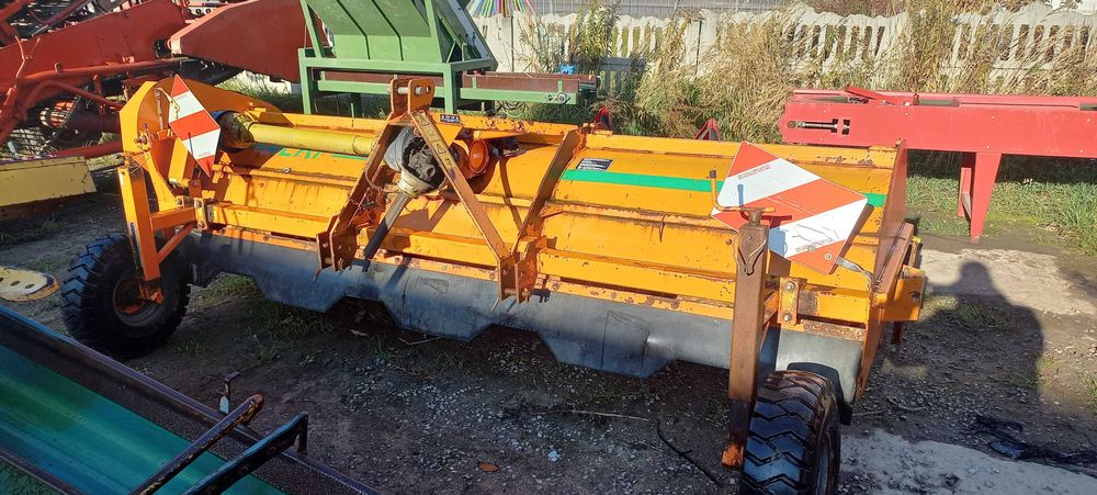 Гичкоподрібнювач ( ботвовидаляч ) для картоплі 4 ряда на 75 см STRUIK