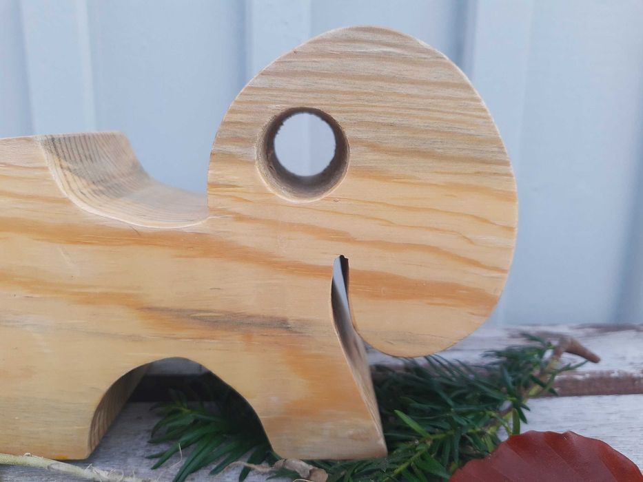 Drewniany świecznik świąteczny handmade kształt koziołka Szwecja 1980