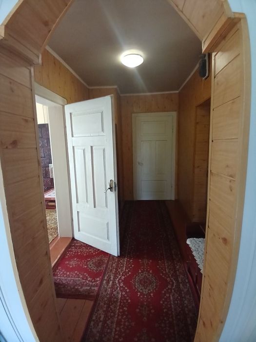 Продаж будинку в центрі села