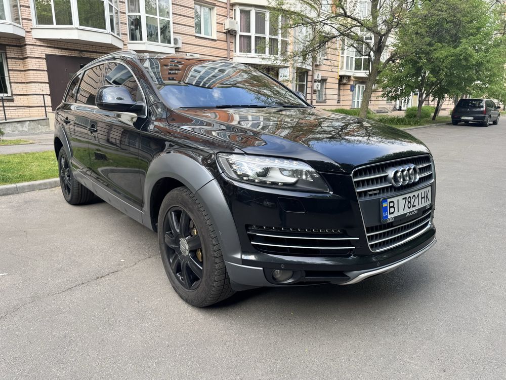 Audi Q7 у винятковому стані 2007р. Газ/бензин 4.2л. Quattro
