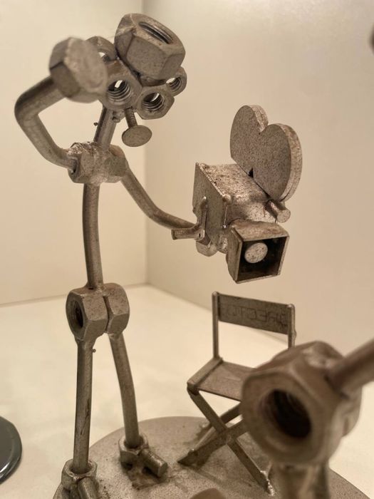 Статуэтка из метала