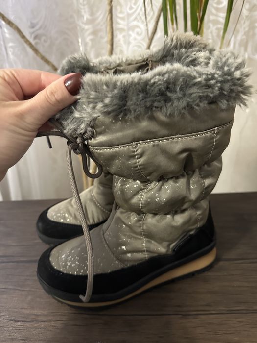 Зимні теплі чоботи для дівчинки