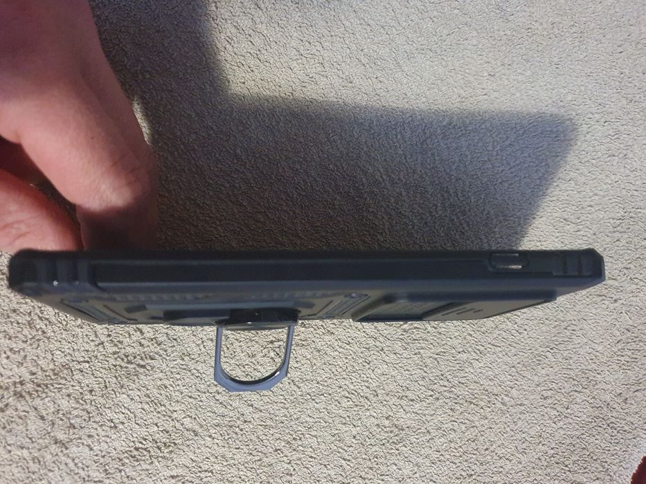 Новый чихол нп Samsung S 10+