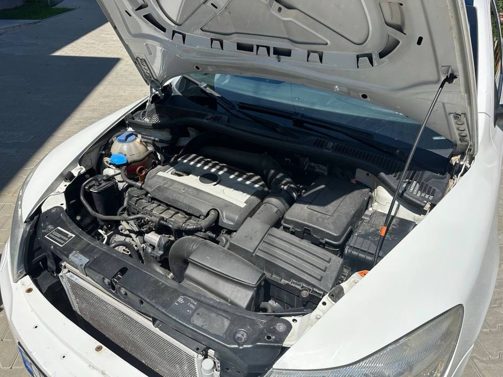 Продам Skoda Octavia в хорошому стані , по ходовій без стуків