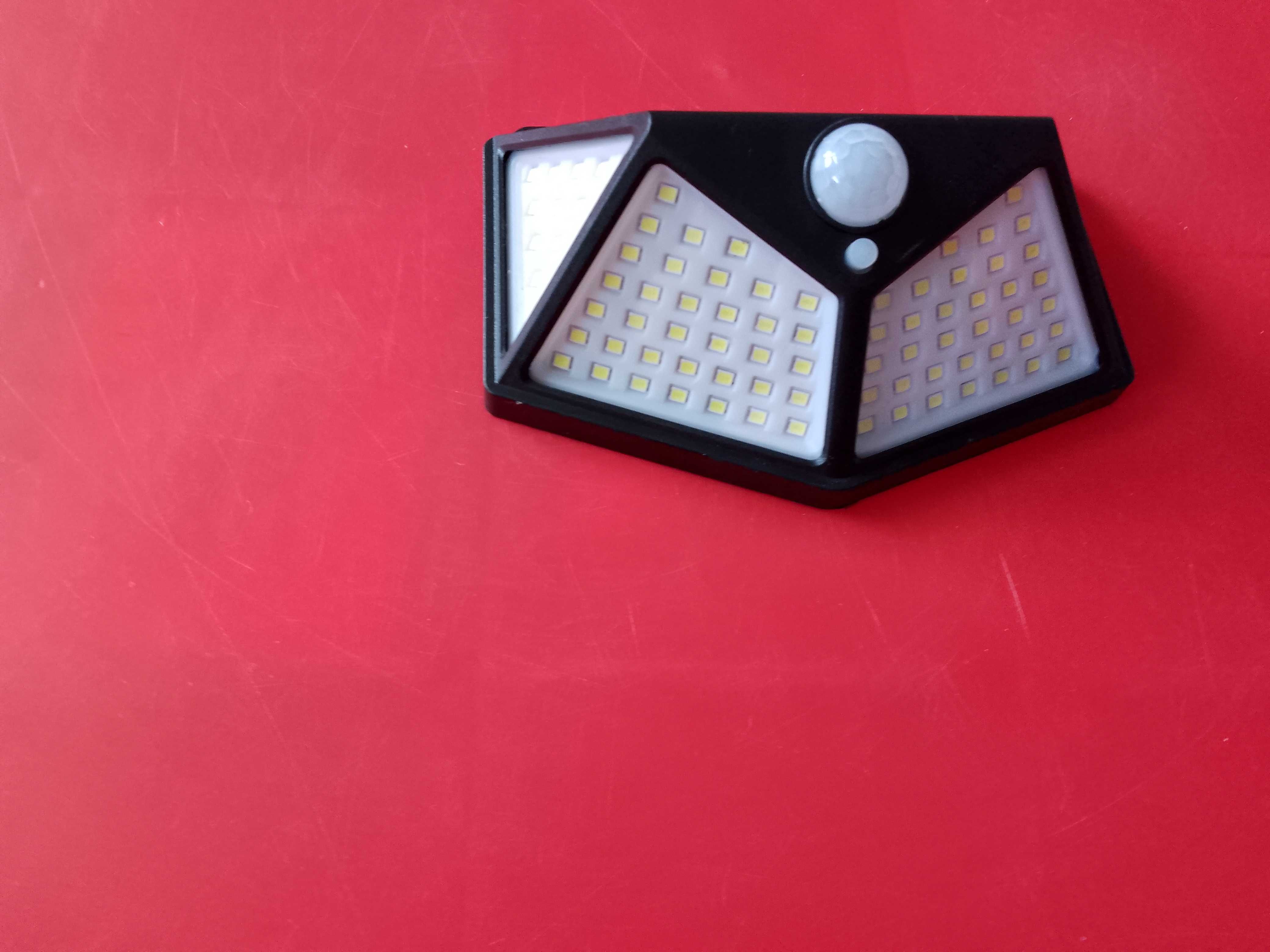 LAMPA SOLARNA 100 LED Z CZUJNIKIEM zmierzchu ruchu elewacyjna ogrodowa