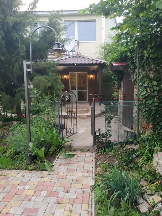 Затишний 3-х кімнатний будинок на березі моря в селі Фонтанка