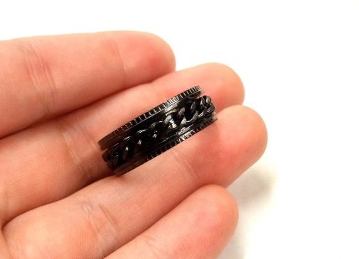 Obrączka Męska Antystresowa Rotacyjna Czarna R.29